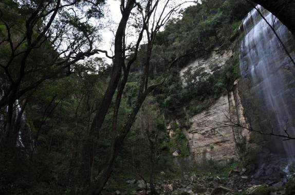 Frente à frente, duas enormes e lindas cachoeiras, no Salto São Sebastião, em Prudentópolis - PR